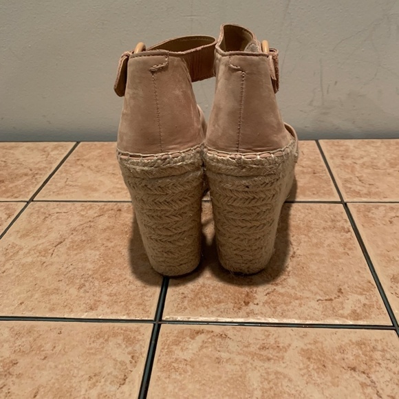 Marc Fisher Alida Espadrille Wedge Sandals in Tan Size 9 - Picture 5 of 12